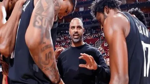 CBA导演风云录：主裁不易，北京主帅更艰辛！